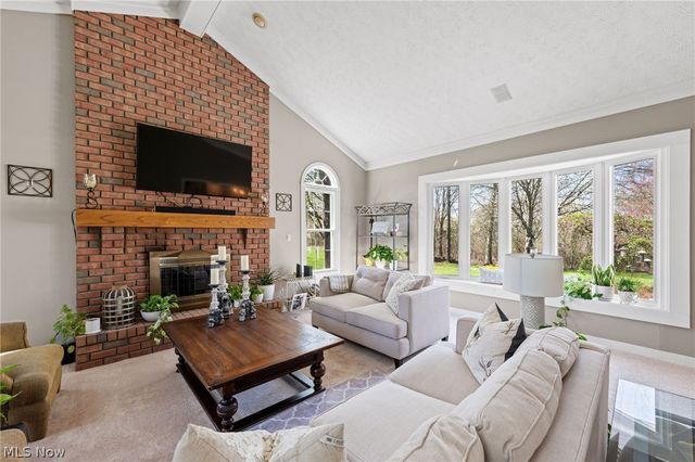 7464 Wetherburn Way, Hudson, OH 44236