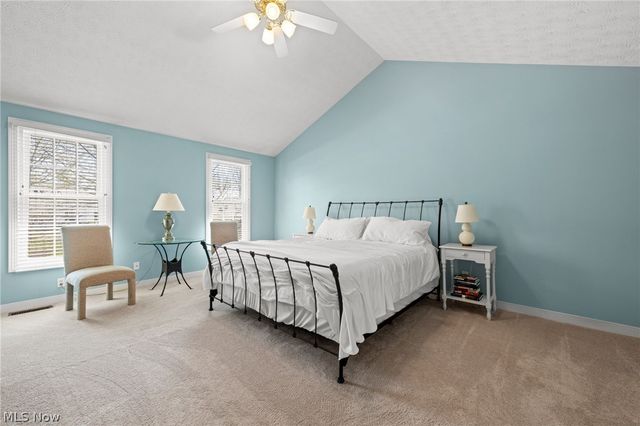 7464 Wetherburn Way, Hudson, OH 44236