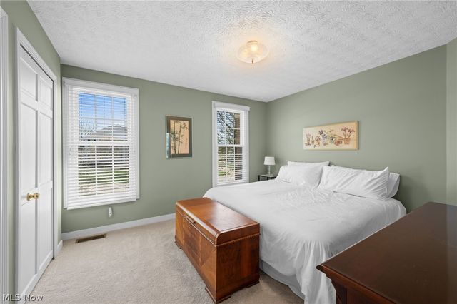7464 Wetherburn Way, Hudson, OH 44236