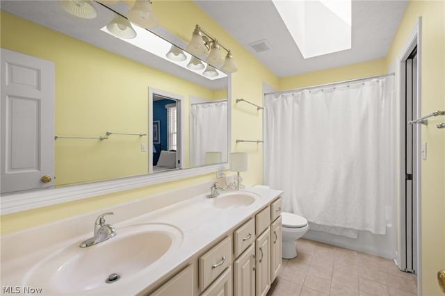 7464 Wetherburn Way, Hudson, OH 44236