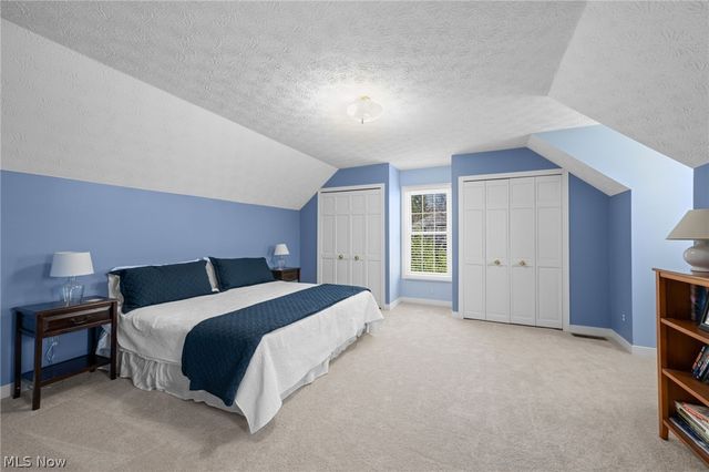 7464 Wetherburn Way, Hudson, OH 44236