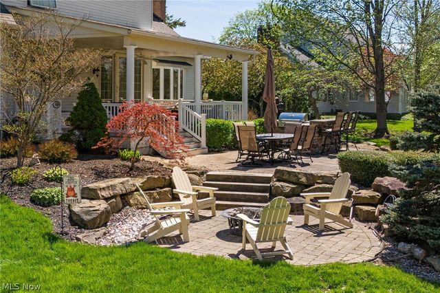 7464 Wetherburn Way, Hudson, OH 44236