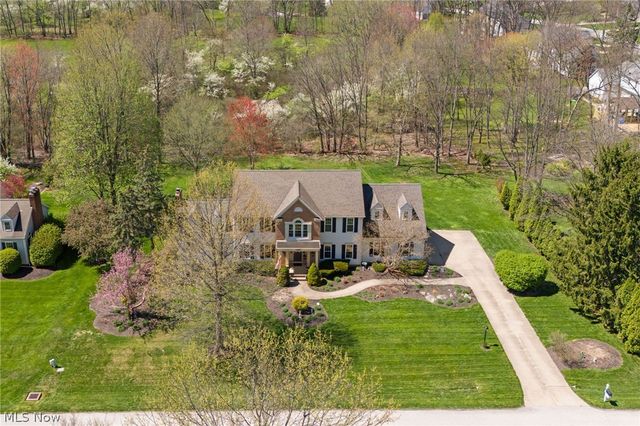 7464 Wetherburn Way, Hudson, OH 44236