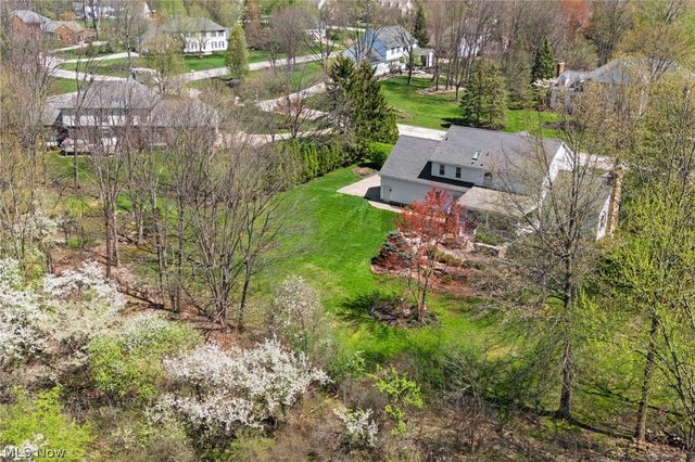 7464 Wetherburn Way, Hudson, OH 44236