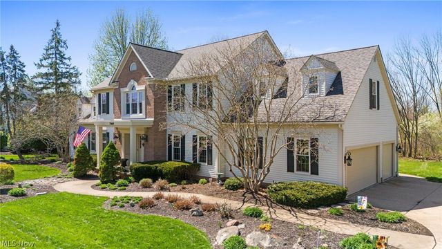 7464 Wetherburn Way, Hudson, OH 44236