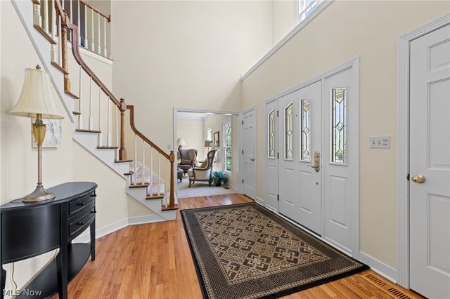 7464 Wetherburn Way, Hudson, OH 44236