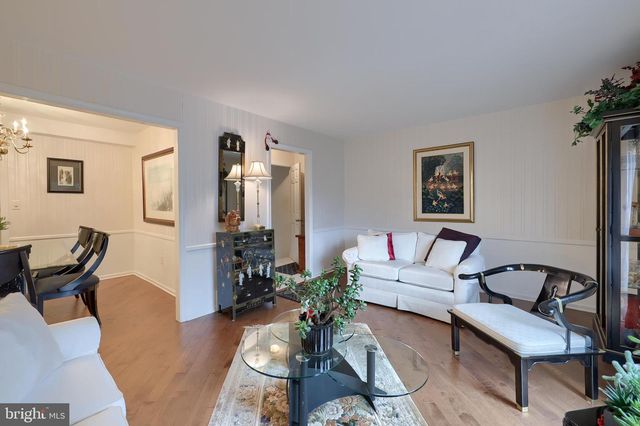 425 W CARACAS AVE, Hershey, PA 17033