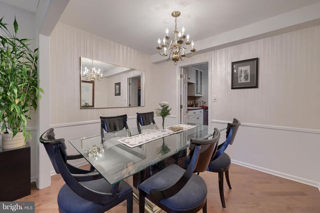 425 W CARACAS AVE, Hershey, PA 17033