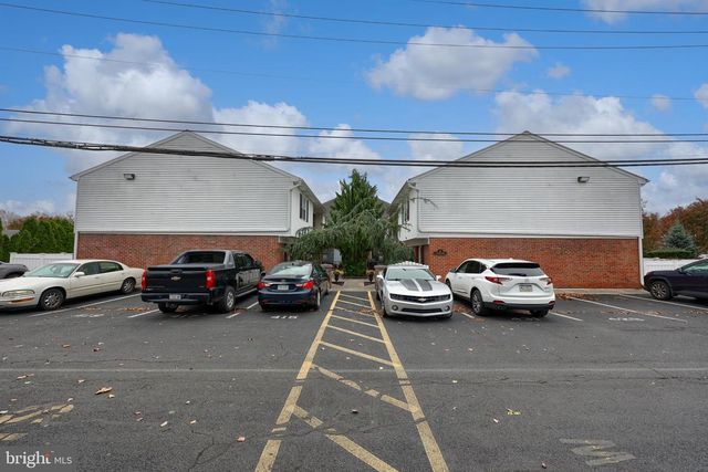 425 W CARACAS AVE, Hershey, PA 17033