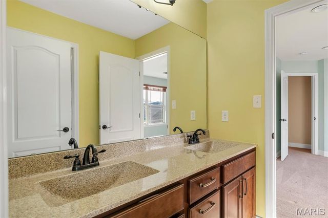 408 Mossy Brook Drive, O'fallon, MO 63366