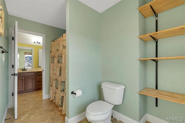 408 Mossy Brook Drive, O'fallon, MO 63366