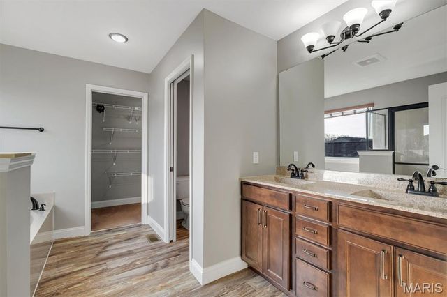 408 Mossy Brook Drive, O'fallon, MO 63366