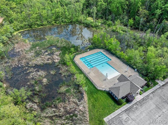 408 Mossy Brook Drive, O'fallon, MO 63366