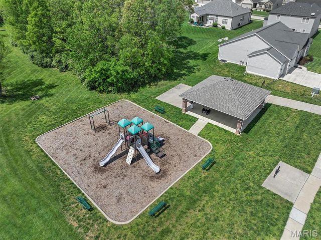 408 Mossy Brook Drive, O'fallon, MO 63366