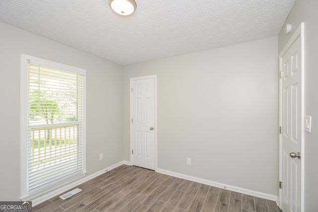 333 Oak Landing Circle, Douglasville, GA 30134