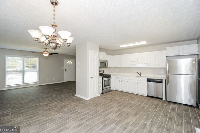 333 Oak Landing Circle, Douglasville, GA 30134