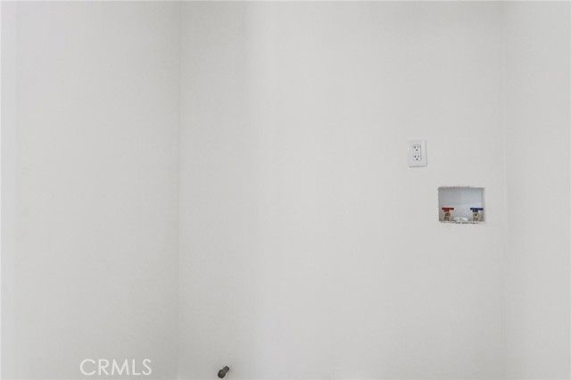 17043 Celtic Street, Granada Hills (los Angeles), CA 91344