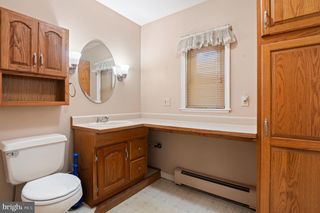 242 SCHOENECK AVE, Nazareth, PA 18064