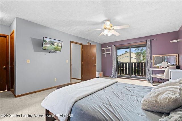 2524 Newport Dr Drive, Lansing, MI 48906