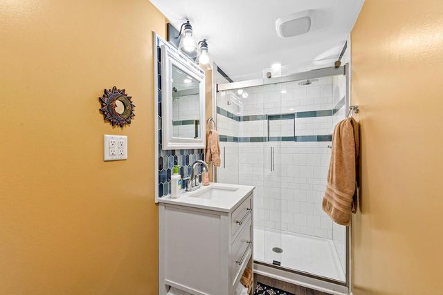 332 S Kendrick AVENUE, Burlington, WI 53105