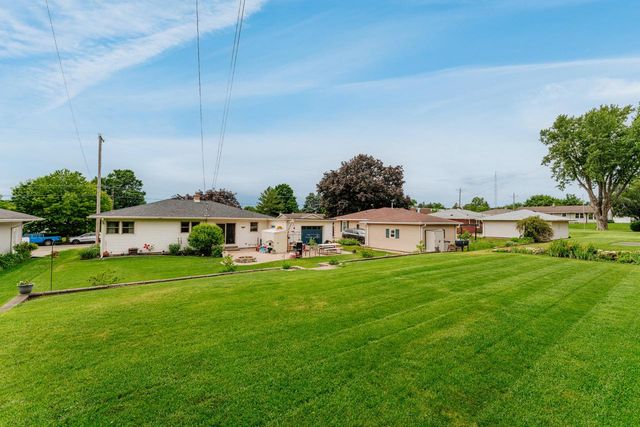 332 S Kendrick AVENUE, Burlington, WI 53105