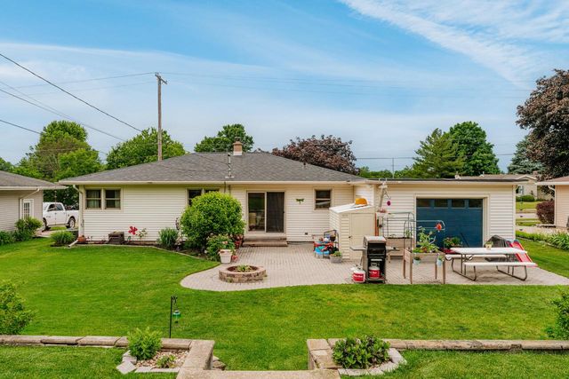 332 S Kendrick AVENUE, Burlington, WI 53105