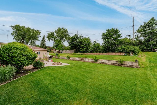 332 S Kendrick AVENUE, Burlington, WI 53105