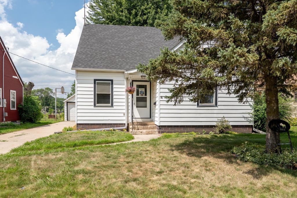 102 5th Street NE, Montgomery, MN 56069 — photo 2