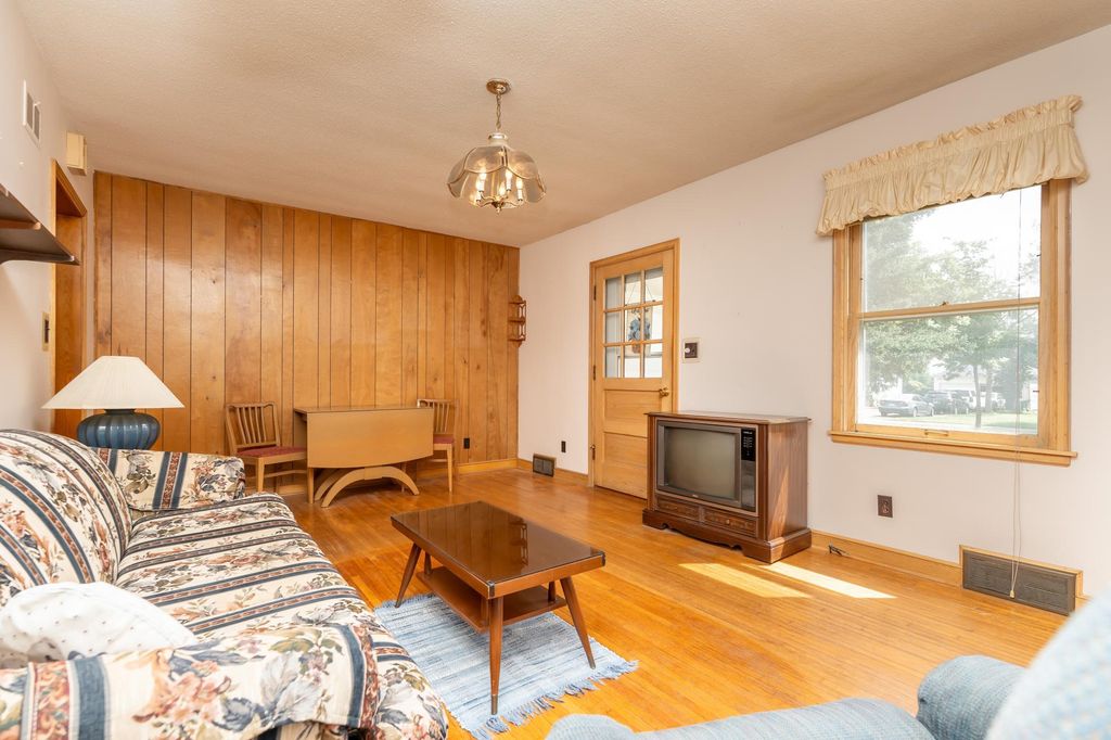 102 5th Street NE, Montgomery, MN 56069 — photo 3