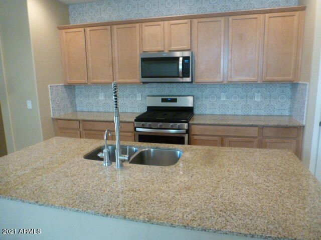 2057 W KENTON Way, San Tan Valley, AZ 85144