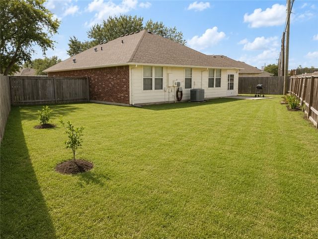 7102 Althea Ct, Corpus Christi, TX 78414