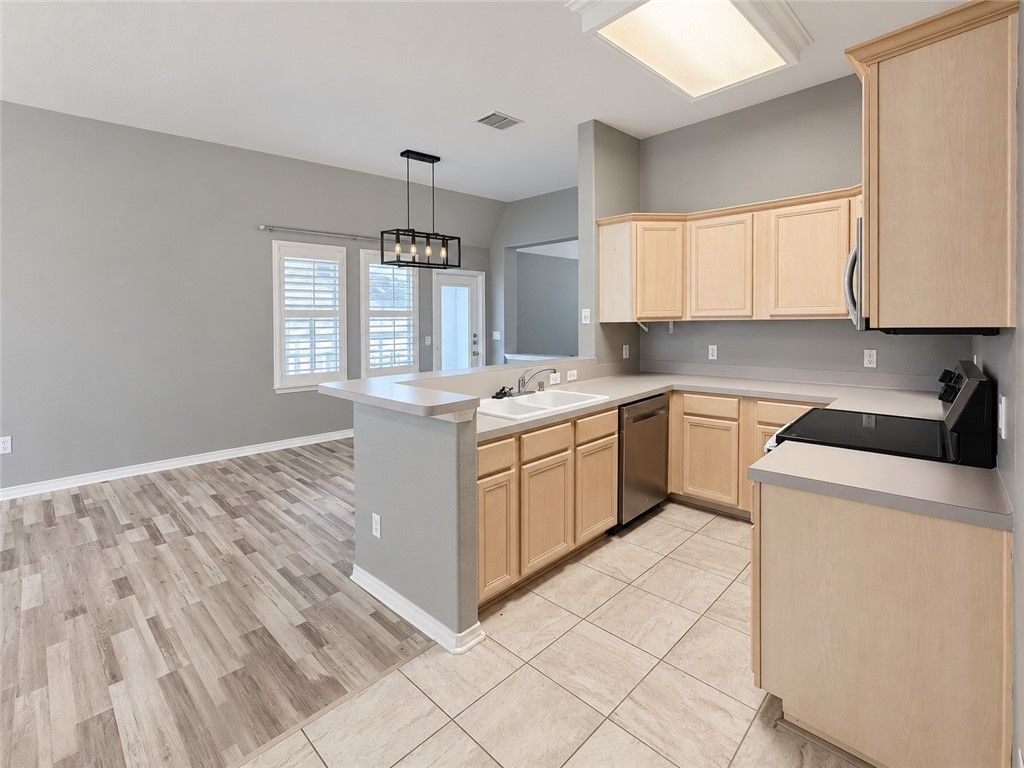 7102 Althea Ct, Corpus Christi, TX 78414 — photo 5