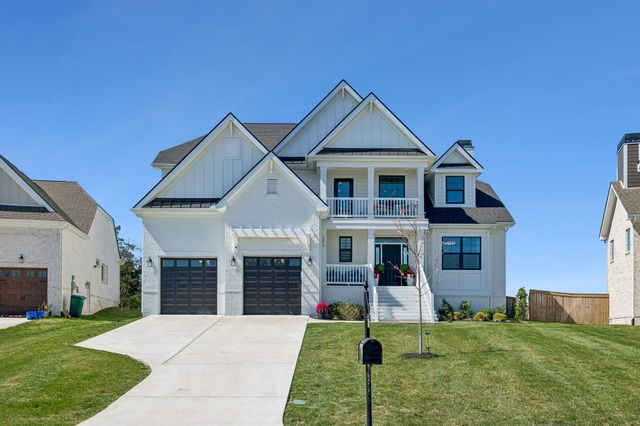 1071 Oakhall Dr, Mount Juliet, TN 37122