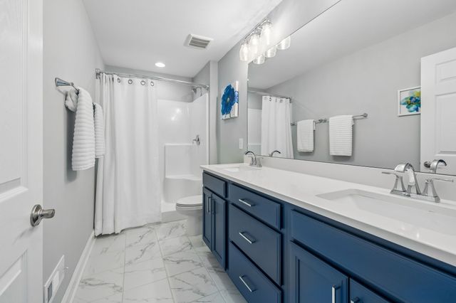 1071 Oakhall Dr, Mount Juliet, TN 37122