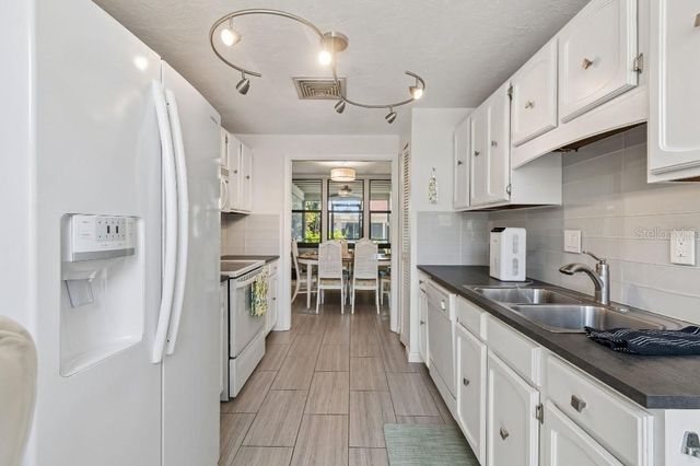 500 PARK BOULEVARD S 24, Venice, FL 34285
