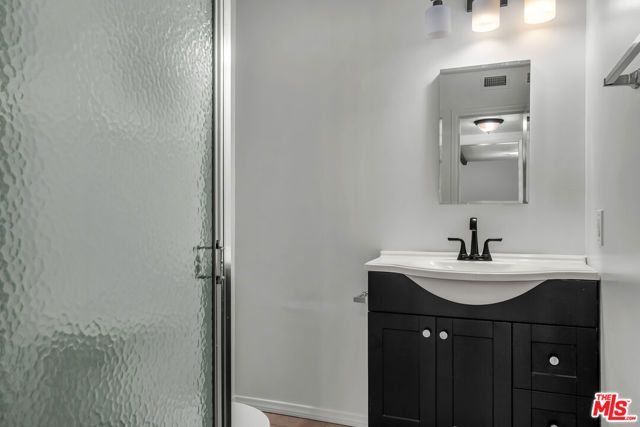 4076 Tropico Way, Los Angeles, CA 90065