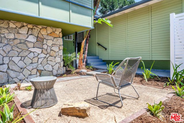 4076 Tropico Way, Los Angeles, CA 90065