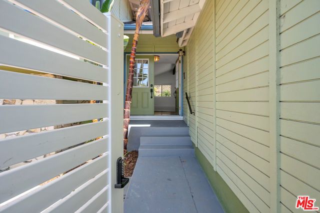 4076 Tropico Way, Los Angeles, CA 90065