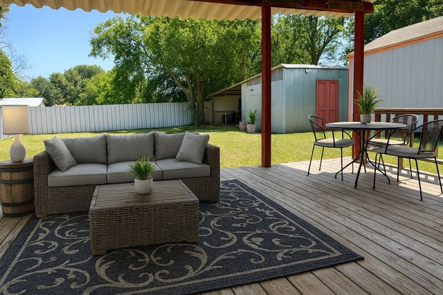 308 Hallvale Drive, White Settlement, TX 76108