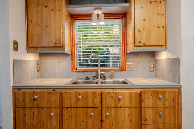 308 Hallvale Drive, White Settlement, TX 76108