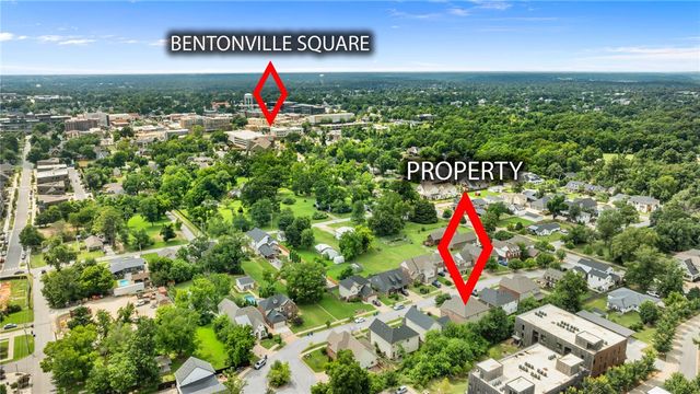 109 SE G Court, Bentonville, AR 72712