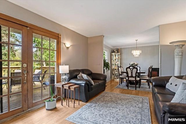 26 Meslar Road, Morris Township, NJ 07950