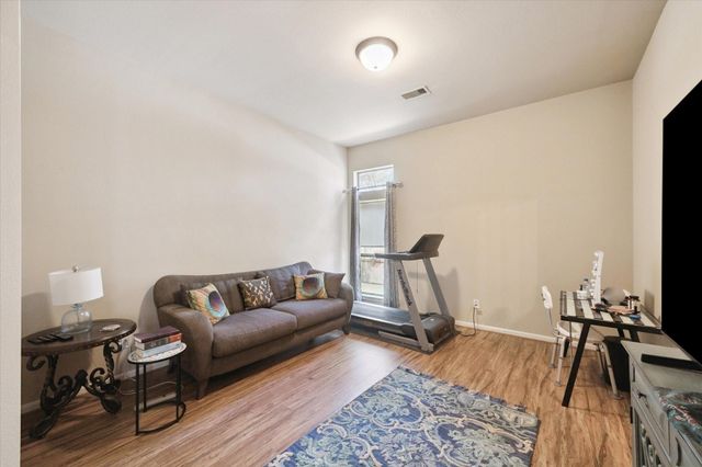 2701 Greenblade Court, Pearland, TX 77584