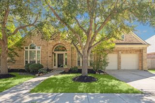 2701 Greenblade Court, Pearland, TX 77584