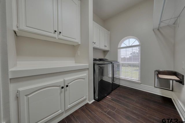 1881 Valley View Lane, Tyler, TX 75703