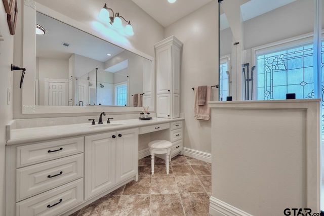 1881 Valley View Lane, Tyler, TX 75703