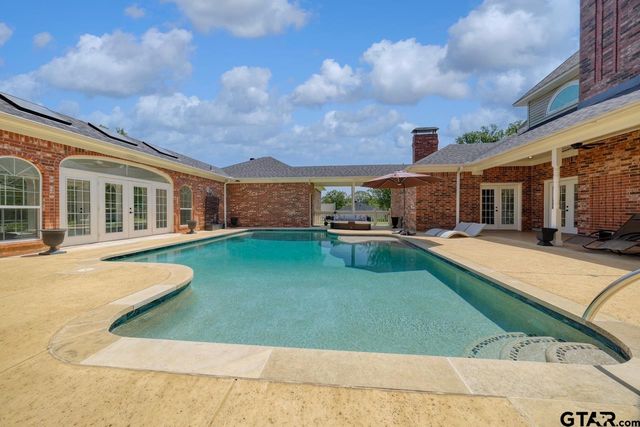 1881 Valley View Lane, Tyler, TX 75703