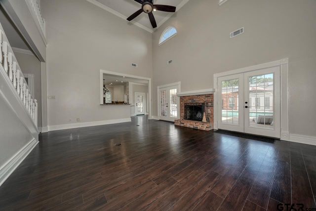 1881 Valley View Lane, Tyler, TX 75703