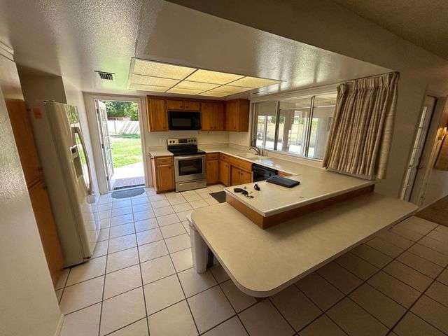 600 E Palm Street, Litchfield Park, AZ 85340
