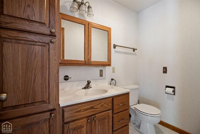 11 Awi Trail, Cherokee Village, AR 72529